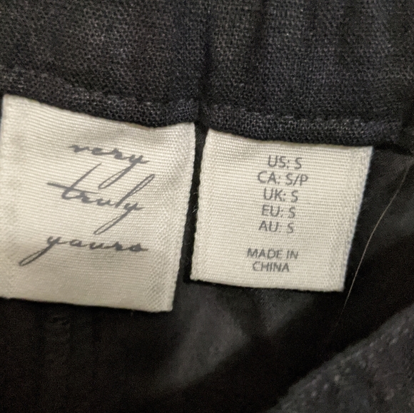 NEW Black Linen-Blend Pom Pom Pocket Shorts S - Picture 6 of 7